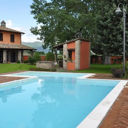 Casale Tipico Umbro Landhuis *